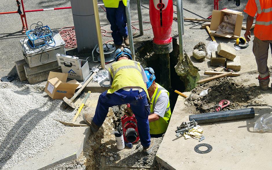 comment déboucher canalisation wc Saint-Denis